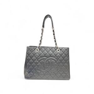 CHANEL GST Chain Tote Bag in Caviar Skin, Black, Grand Tote, Women's